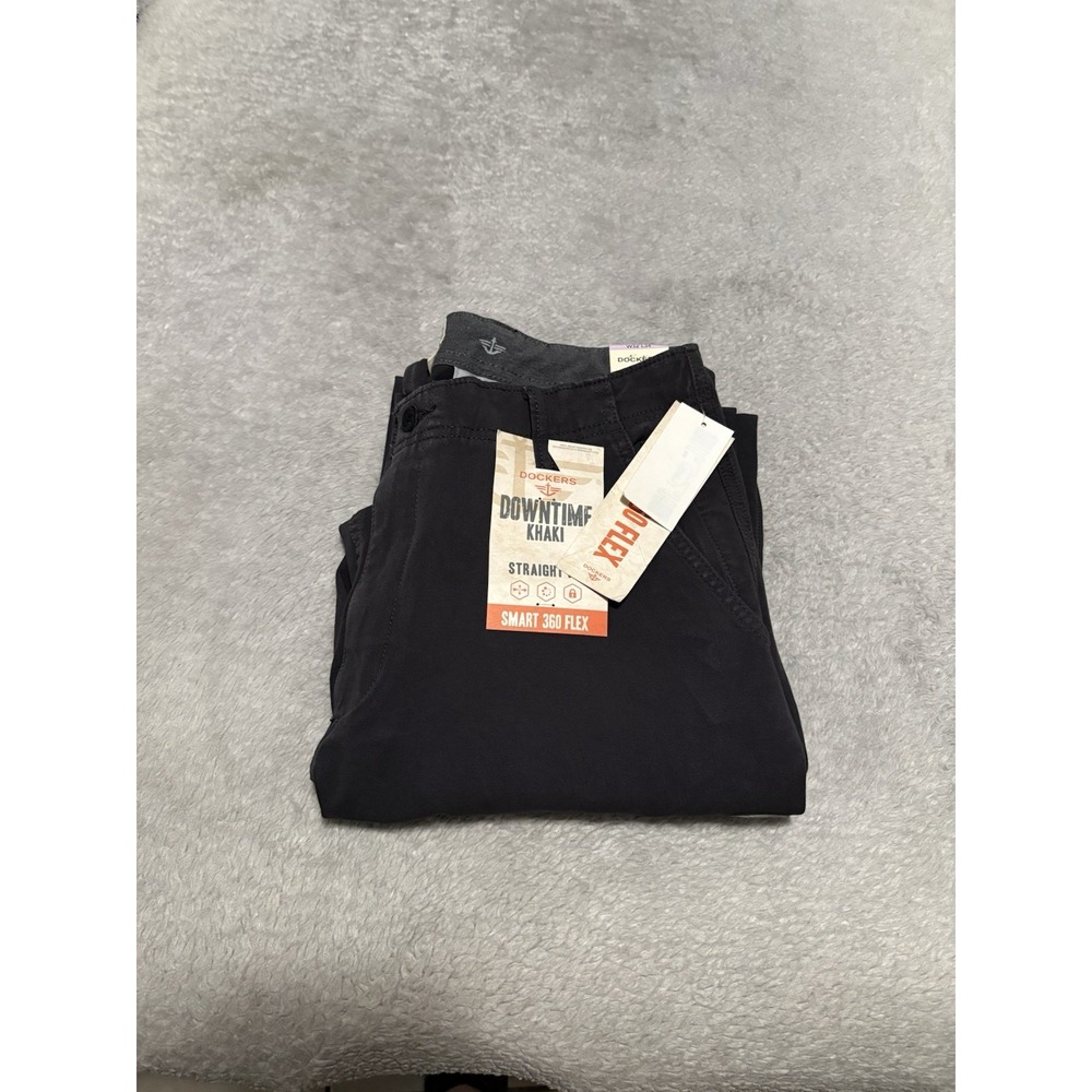 Dockers Downtime Khaki Men's Gray Straight Pants Size 32x34 360 Flex NWT